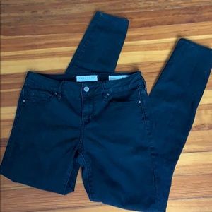 Bullhead denim co mid rise skinnest jeans